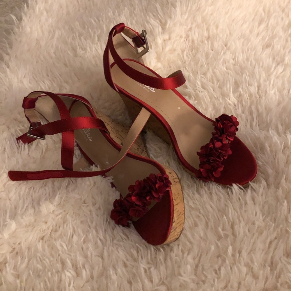 Charles by Charles David Red Floral Wedges